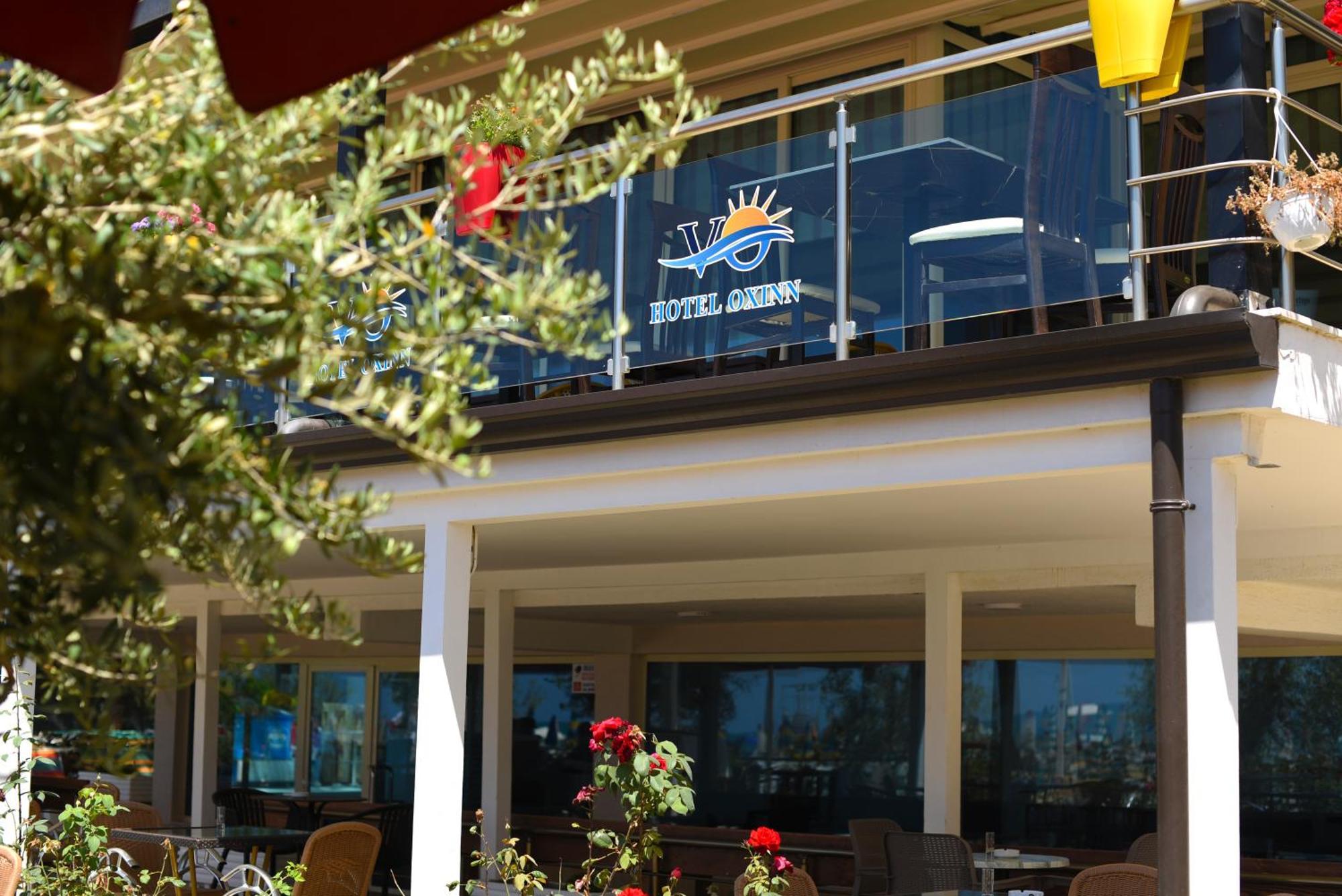 Vila Oxinn Kryemedhej Exterior photo